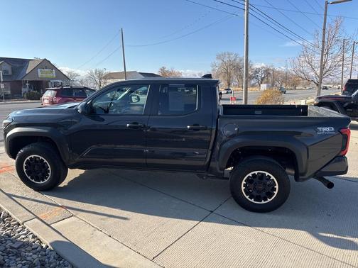 2024 Toyota Tacoma TRD Off-Road