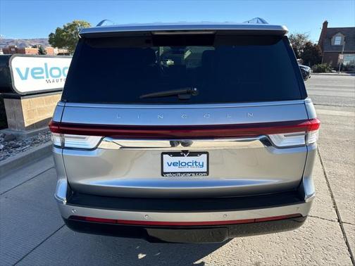 2022 Lincoln Navigator Standard