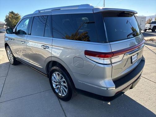 2022 Lincoln Navigator Standard