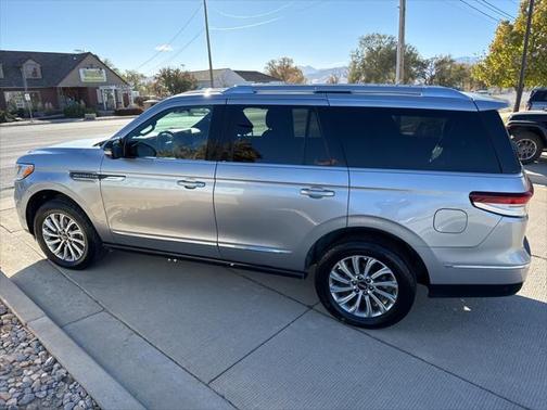 2022 Lincoln Navigator Standard