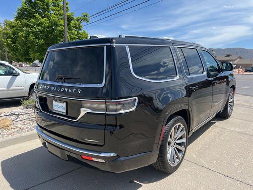 Diamond Black Crystal Pearlcoat 2023 Jeep Grand Wagoneer Series II 4x4