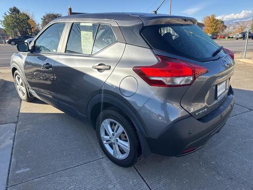 2020 Nissan Kicks S