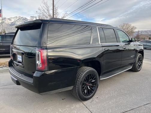 2020 GMC Yukon XL SLT