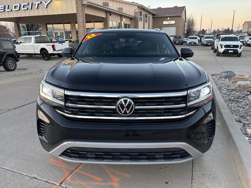 2022 Volkswagen Atlas Cross Sport 2.0T SE w/Technology 4MOTION