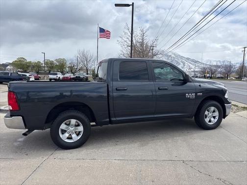 2019 RAM 1500 SLT