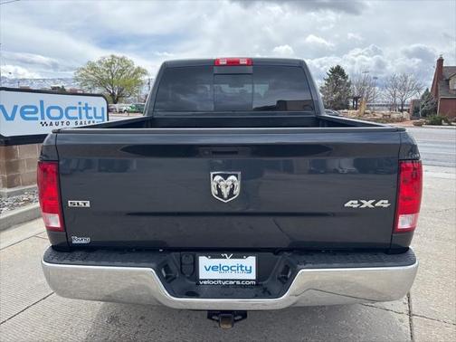 2019 RAM 1500 SLT