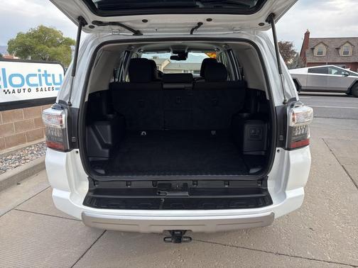 2024 Toyota 4Runner TRD Off Road