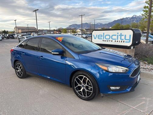 Lightning Blue 2018 Ford Focus SEL