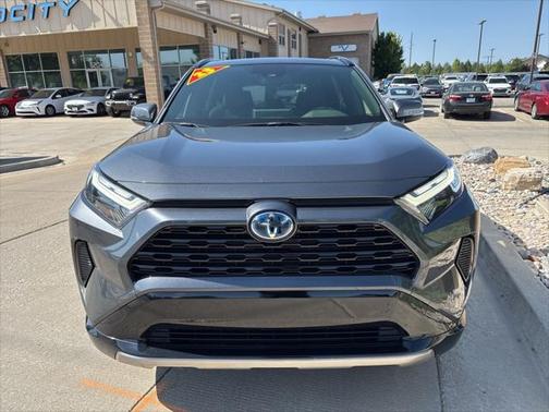 2023 Toyota RAV4 Hybrid SE