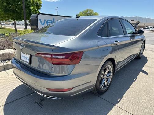 2020 Volkswagen Jetta 1.4T R-Line