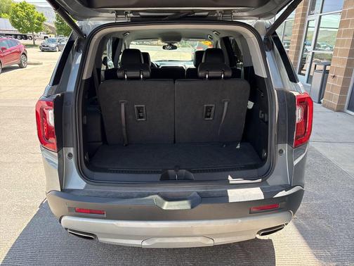 2023 GMC Acadia AWD SLT