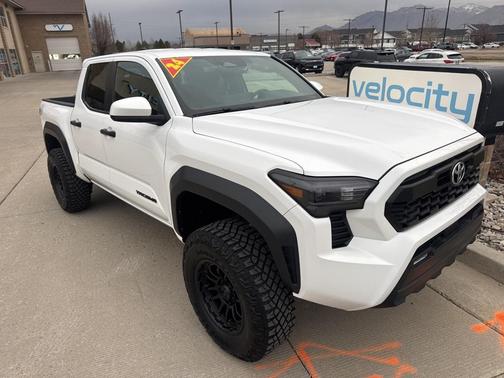 2024 Toyota Tacoma TRD Off-Road