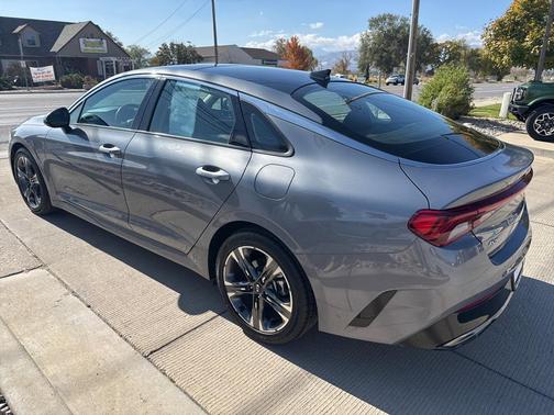 2021 Kia K5 EX
