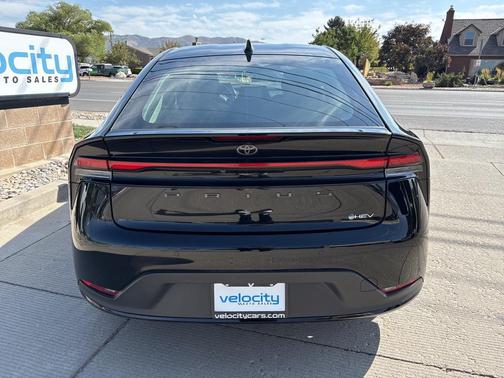 2024 Toyota Prius LE