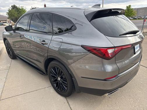 Liquid Carbon Metallic 2022 Acura MDX Advance Package