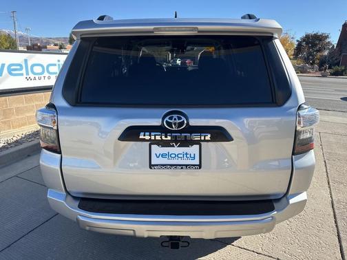 2024 Toyota 4Runner TRD Off Road