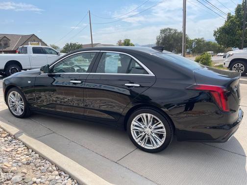 2023 Cadillac CT4 Premium Luxury