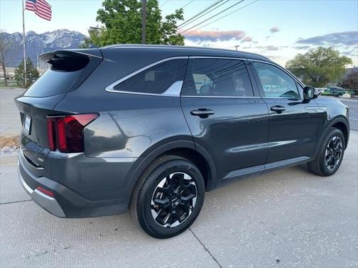 2024 Kia Sorento S