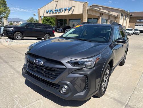 Magnetite Gray Metallic 2025 Subaru Outback Premium