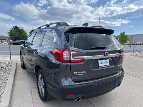 Magnetite Gray Metallic 2025 Subaru Ascent Premium 7-Passenger