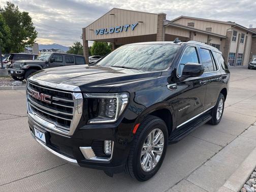 2023 GMC Yukon SLT