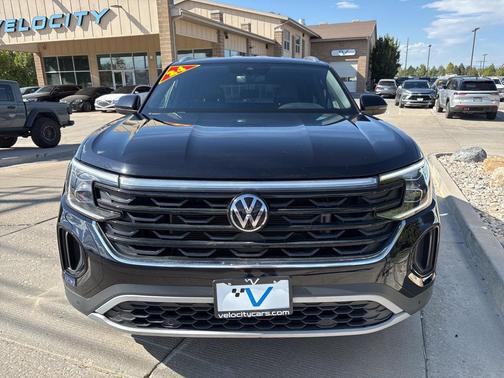 2024 Volkswagen Atlas Cross Sport 2.0T SE w/Technology 4MOTION