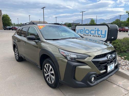 Autumn Green Metallic 2025 Subaru Outback Premium