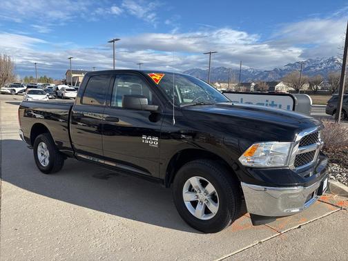 2024 RAM 1500 Classic SLT