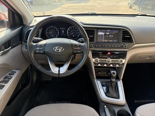 2020 Hyundai ELANTRA Value Edition