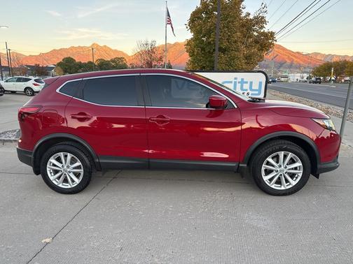 2017 Nissan Rogue Sport S