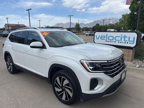 Opal White Pearl 2025 Volkswagen Atlas 2.0T SEL