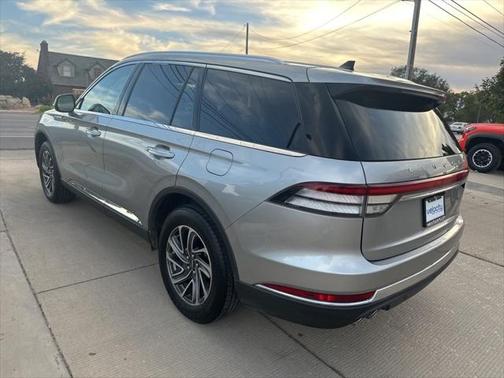 2022 Lincoln Aviator Livery