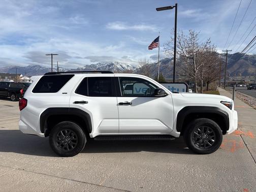 2025 Toyota 4Runner SR5