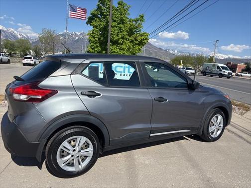2020 Nissan Kicks S