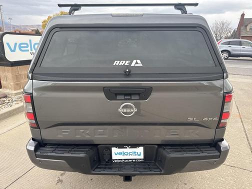 2024 Nissan Frontier SL