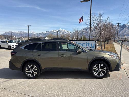 2021 Subaru Outback Limited XT