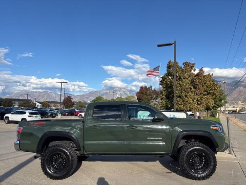 2022 Toyota Tacoma TRD Off Road