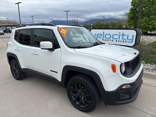 Alpine White 2018 Jeep Renegade Altitude