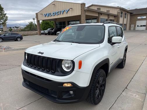 Alpine White 2018 Jeep Renegade Altitude