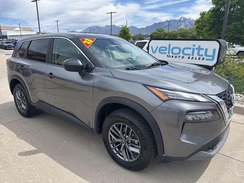Gun Metallic 2023 Nissan Rogue S