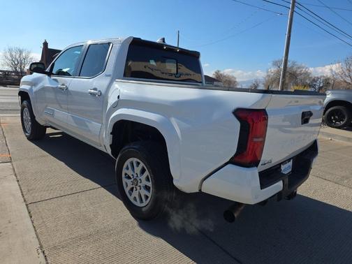 2025 Toyota Tacoma SR5