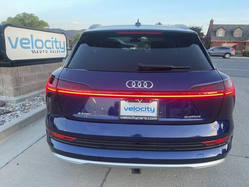 2021 Audi e-tron Premium