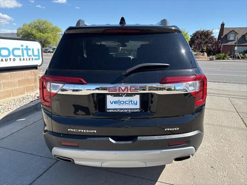 2023 GMC Acadia AWD SLT