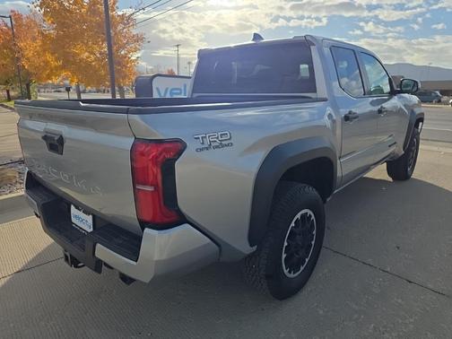 2024 Toyota Tacoma TRD Off-Road