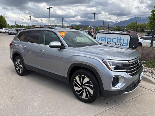 2024 Volkswagen Atlas 2.0T SE w/Technology 4MOTION