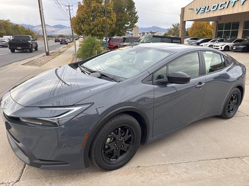 2024 Toyota Prius LE