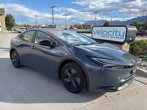 2024 Toyota Prius LE
