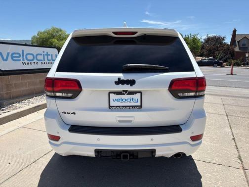 Bright White Clearcoat 2020 Jeep Grand Cherokee Altitude