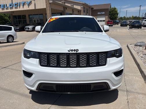 Bright White Clearcoat 2020 Jeep Grand Cherokee Altitude