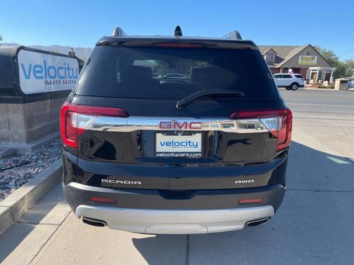 2023 GMC Acadia AWD SLT